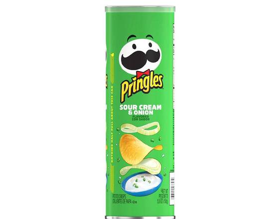 Order Pringles Sour Cream and Onion Flavored Con Sabor 5.5 oz food online from Central Liquor Market store, Los Angeles on bringmethat.com