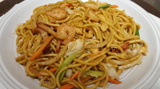 Order House Special Lo Mein food online from Hai Sing Chinese Restaurant store, Yonkers on bringmethat.com