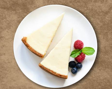Order Classic Cheese Cake  food online from Pasta Brava store, Brookline on bringmethat.com