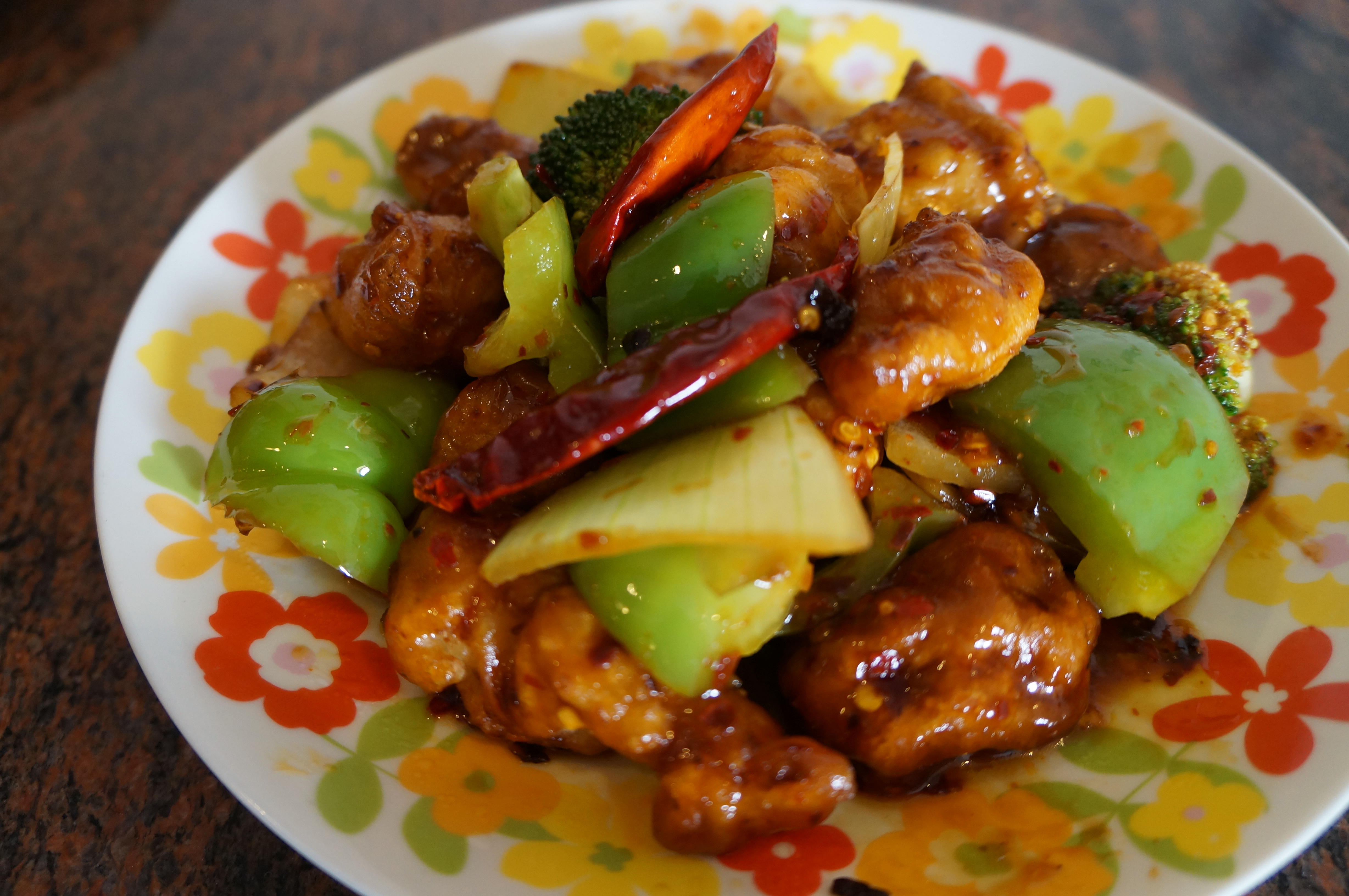 Order C3. Large General Tso's Chicken food online from Lucky Kitchen store, Phoenix on bringmethat.com