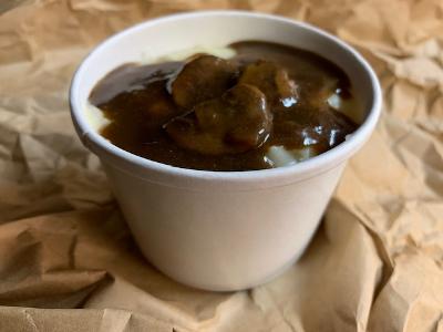 Order Mashed Potato with Mushroom Gravy food online from Cuomo To Go store, Northlake on bringmethat.com