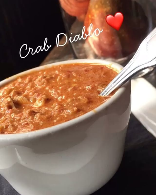 Order Crab Diablo Soup  food online from Rocco Italian Grill store, Wilmington on bringmethat.com