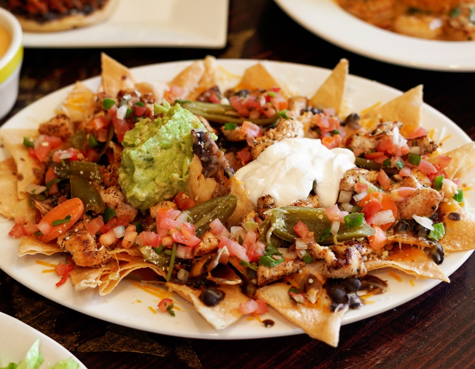 Order Nachos food online from Mi Lindo Cancun Grill store, Annapolis on bringmethat.com