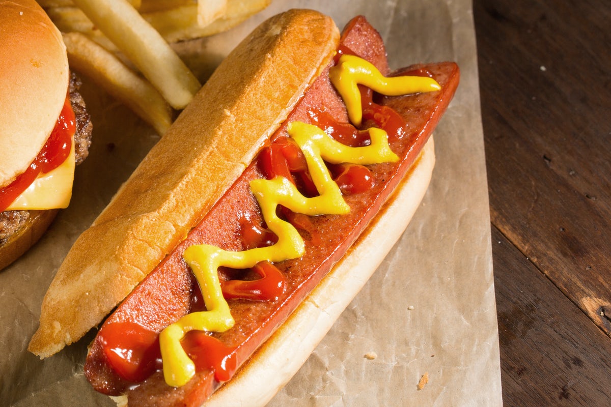 Order KIDS MEAL - HOT DOG food online from Wayback Burgers store, Smyrna on bringmethat.com