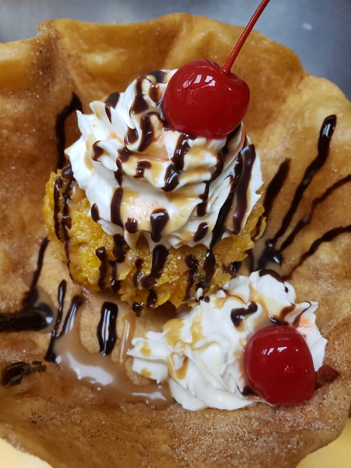 Order Fried Ice-Cream food online from Do2 Sabores store, Columbus on bringmethat.com