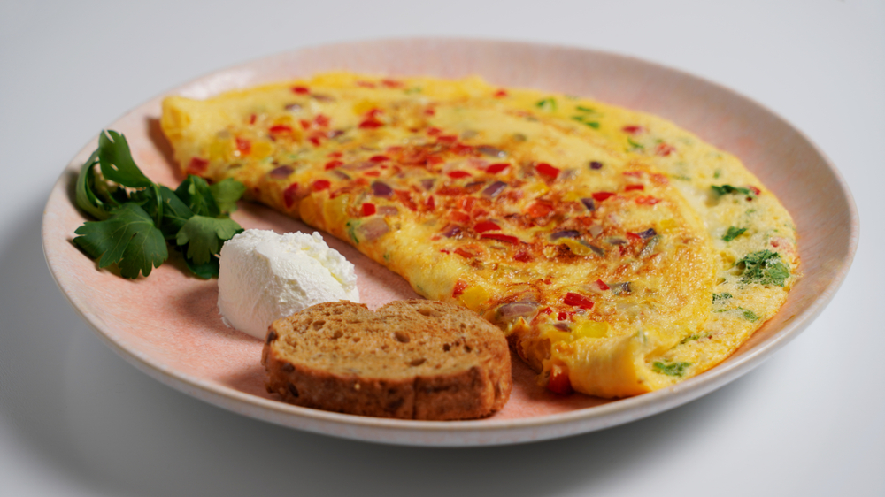 Order 2 Egg Custom Omelette- (Free Regular Coffee or Tea 6am to 11am only) food online from Amsterdam Deli store, New York on bringmethat.com