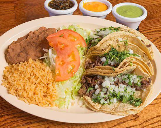 Order Taco Dinner food online from Rafa's Chicken store, Chicago on bringmethat.com