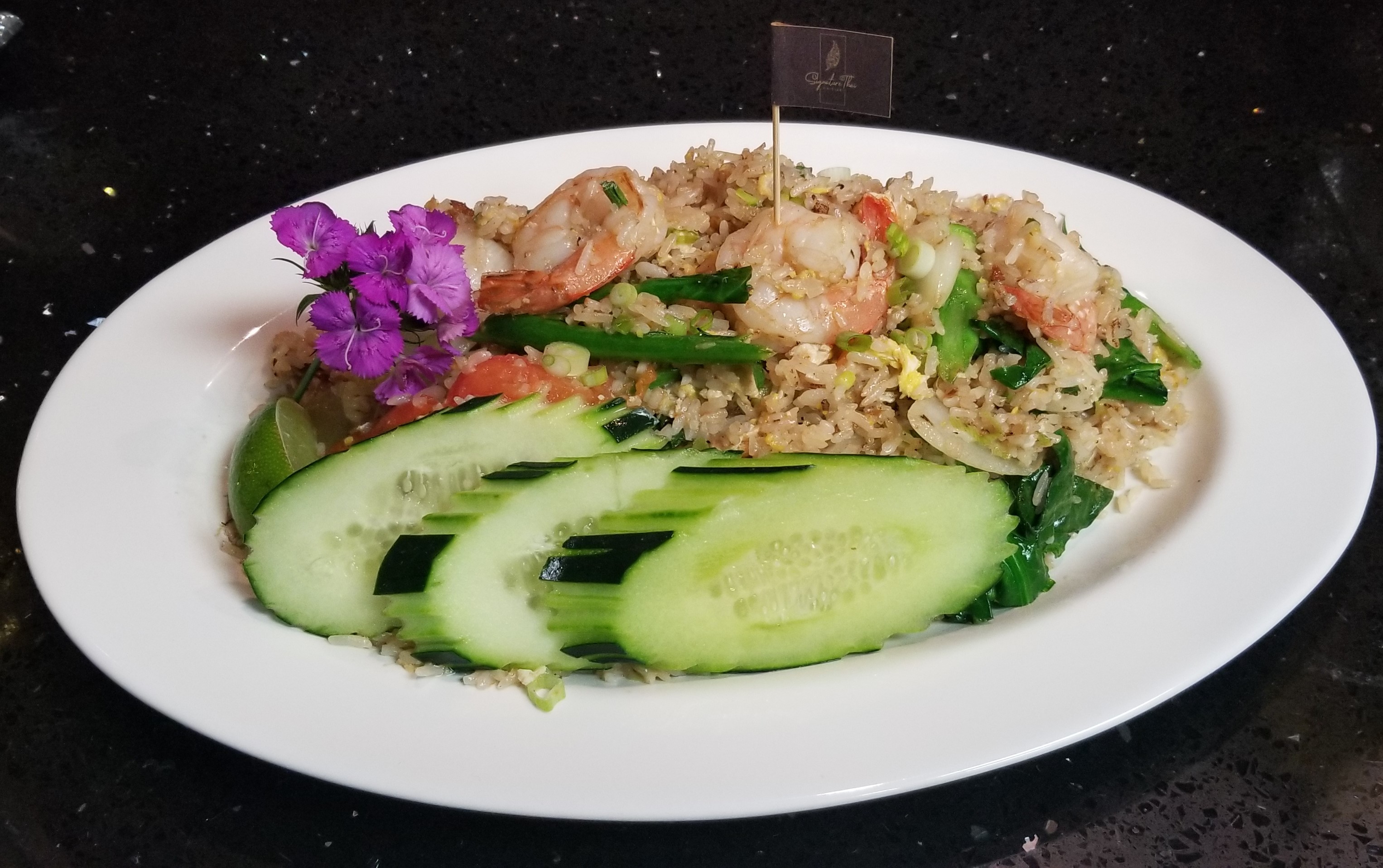 Order * Classic Thai Fried Rice * food online from Signature Thai Cuisine store, La Mesa on bringmethat.com