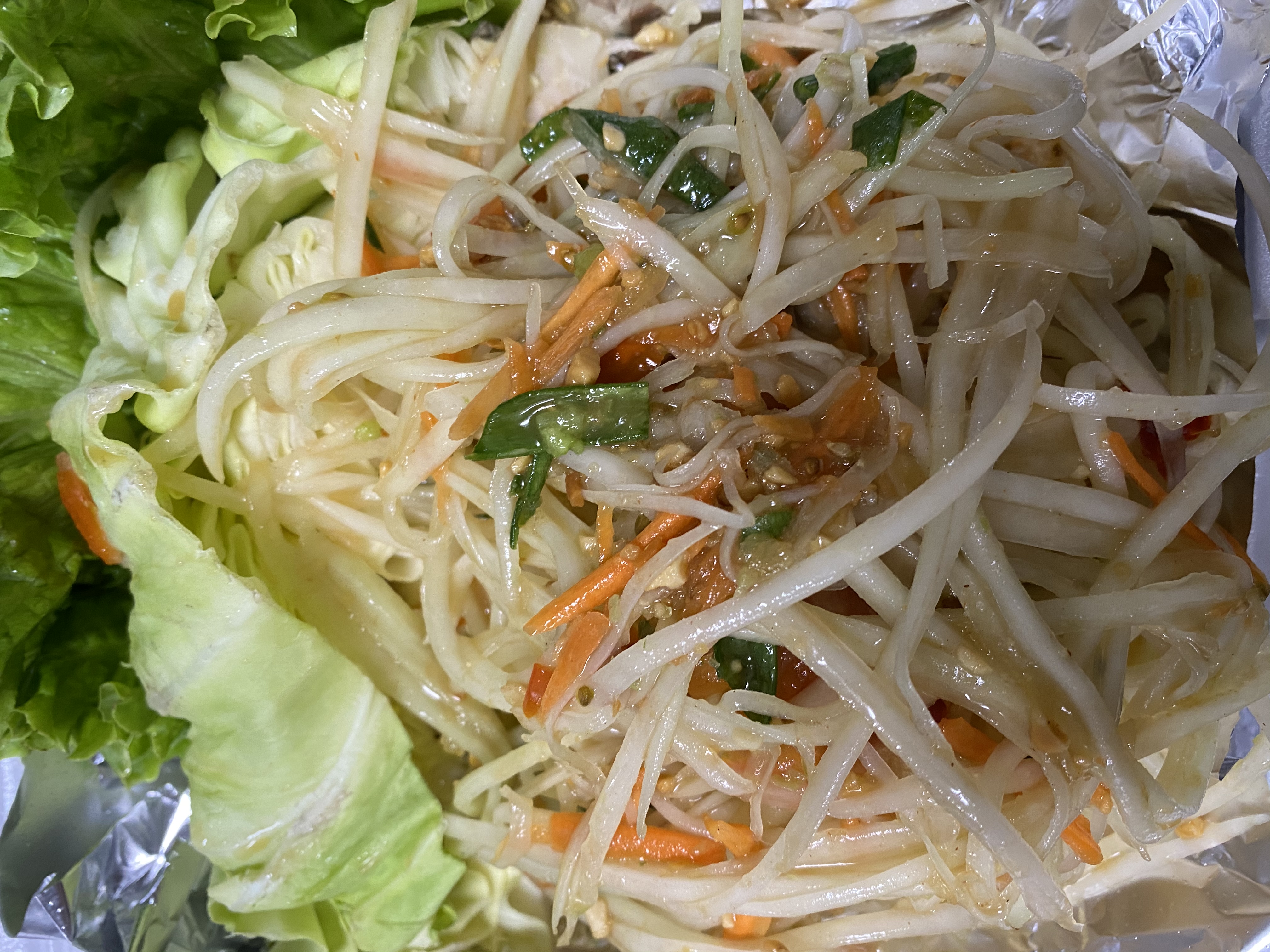 Order Thai Papaya Salad food online from Cajun Seafood House store, Los Angeles on bringmethat.com