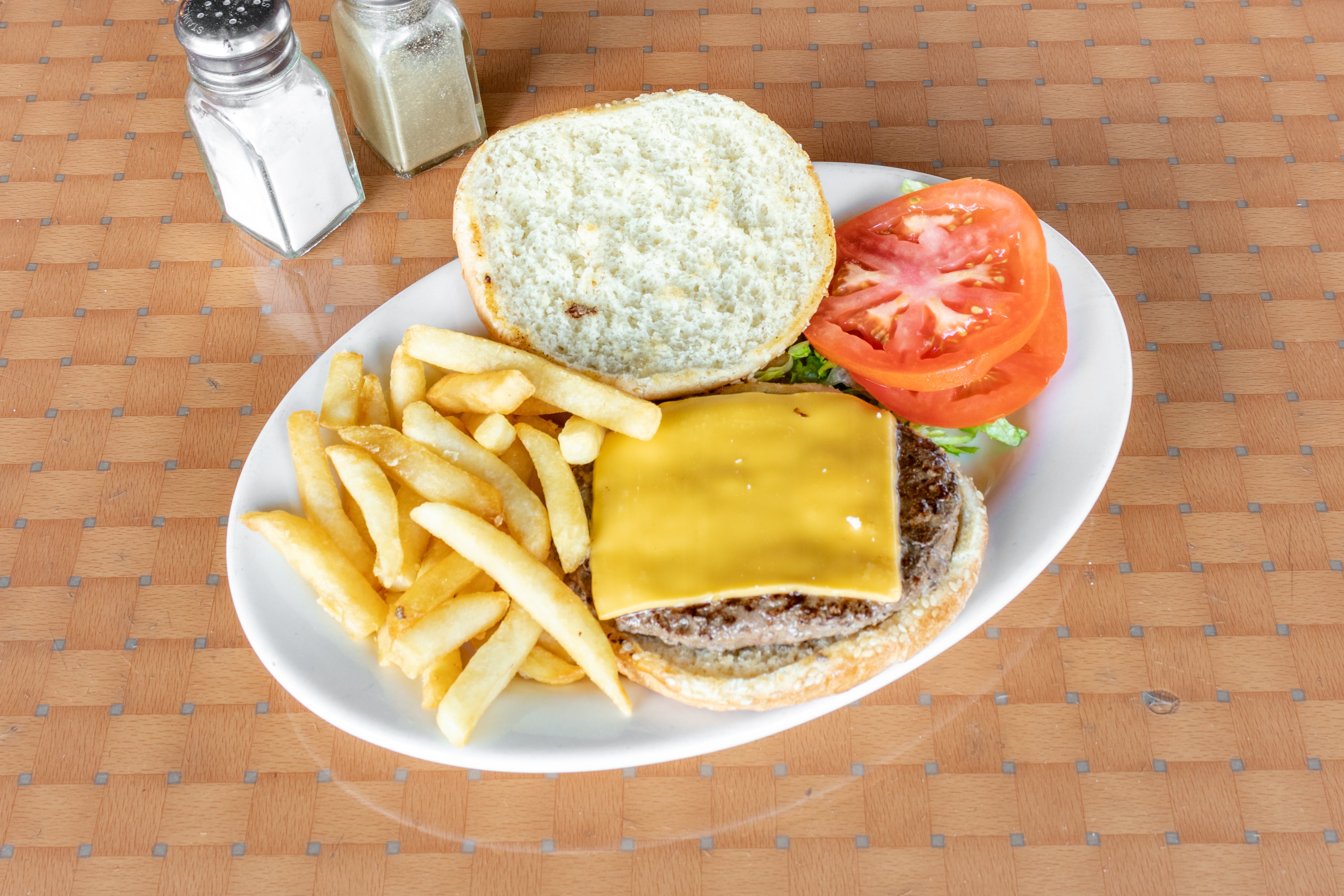 Order Cheeseburger - 6 oz. food online from Guido's Pizza Parlor store, Walden on bringmethat.com