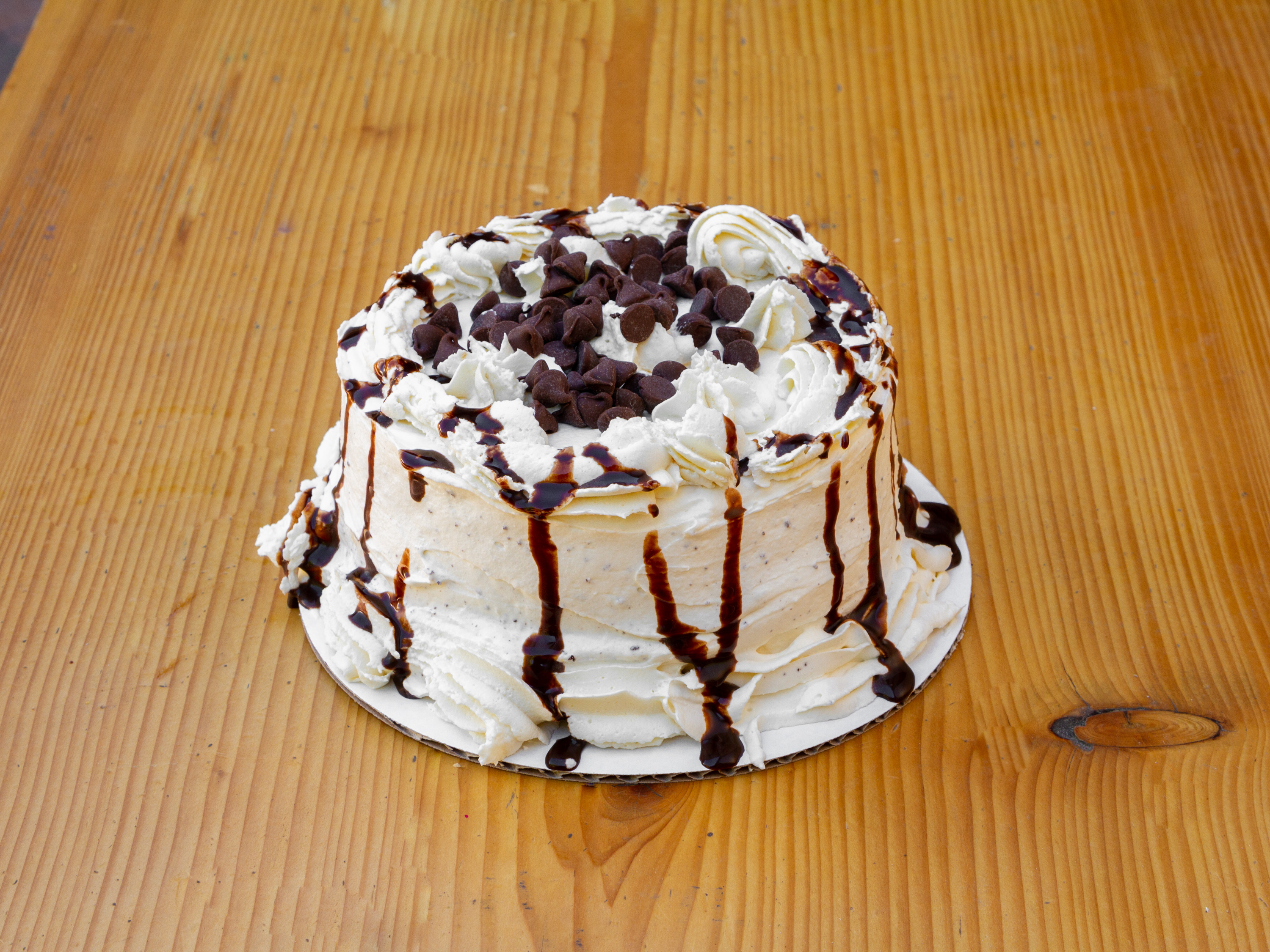 Order Mocha Cake food online from Dolce Pastello store, Tucson on bringmethat.com