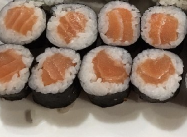 Order Salmon Maki Roll food online from Sushi Suki store, San Francisco on bringmethat.com