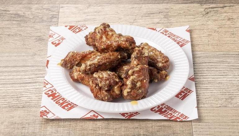 Order 8 Traditional Wings food online from The Country Best Chicken store, Iowa City on bringmethat.com