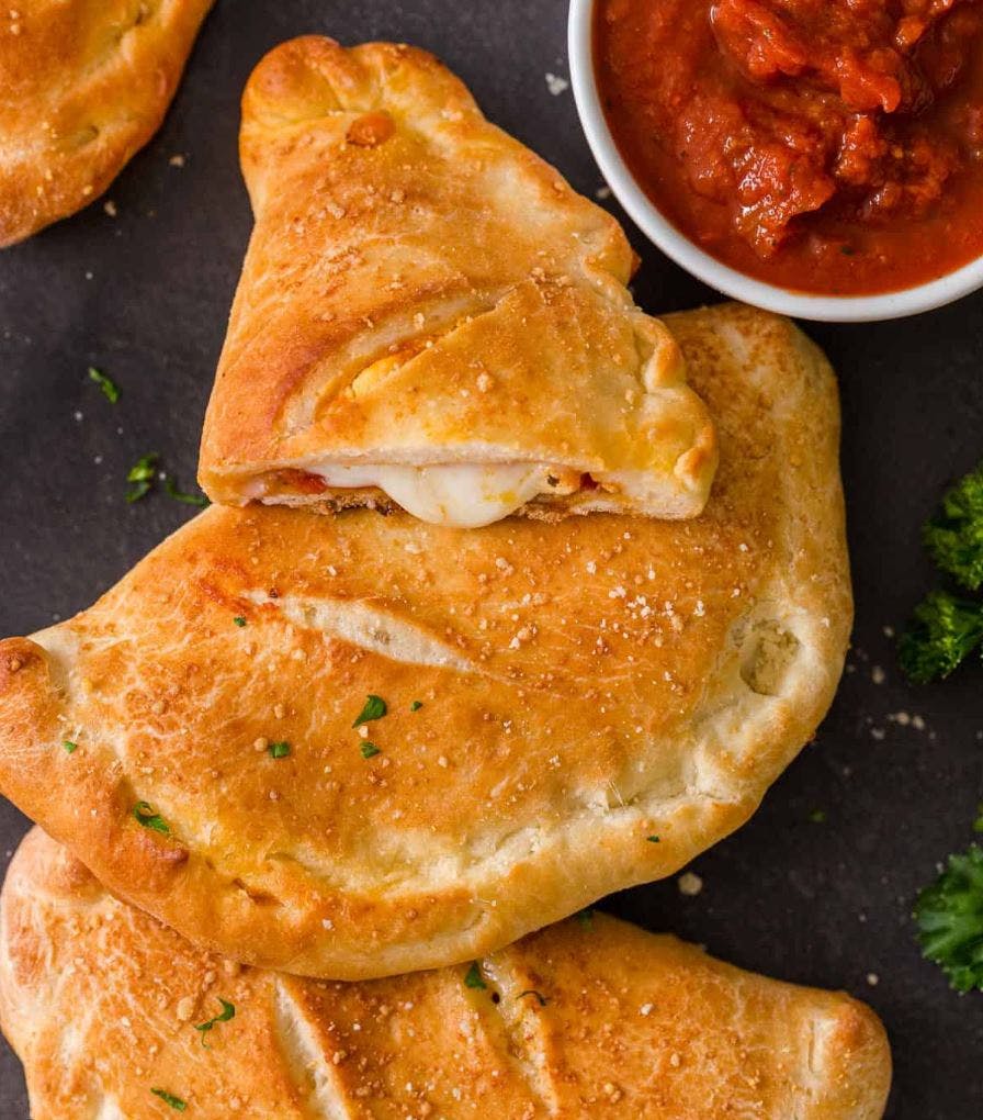 Order Cheese Calzone - Calzone food online from Lunetta pizza store, New York on bringmethat.com
