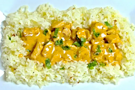 Order Creamy Chicken, Creamy Rice Plate food online from Unique Bite Eatery store, Indio on bringmethat.com