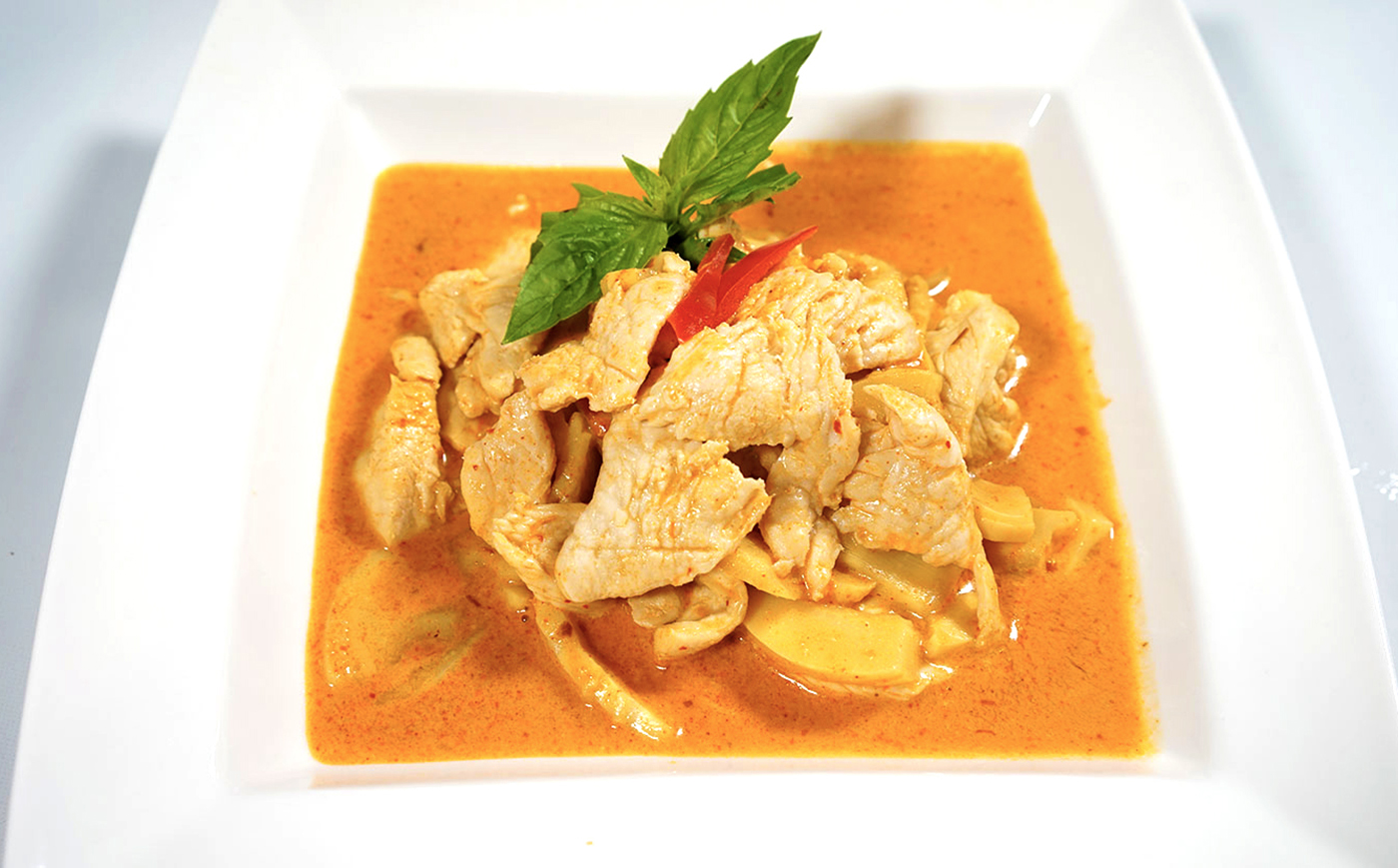 Order 49. Red Curry food online from Thai Chef 2 store, San Francisco on bringmethat.com