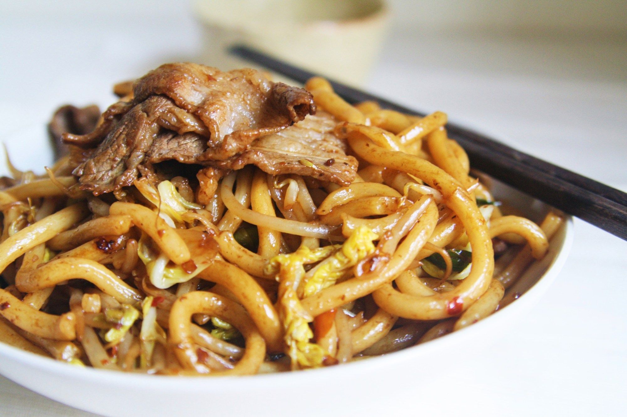 Order 54. Beef Lo Mein food online from China Garden store, Hackettstown on bringmethat.com
