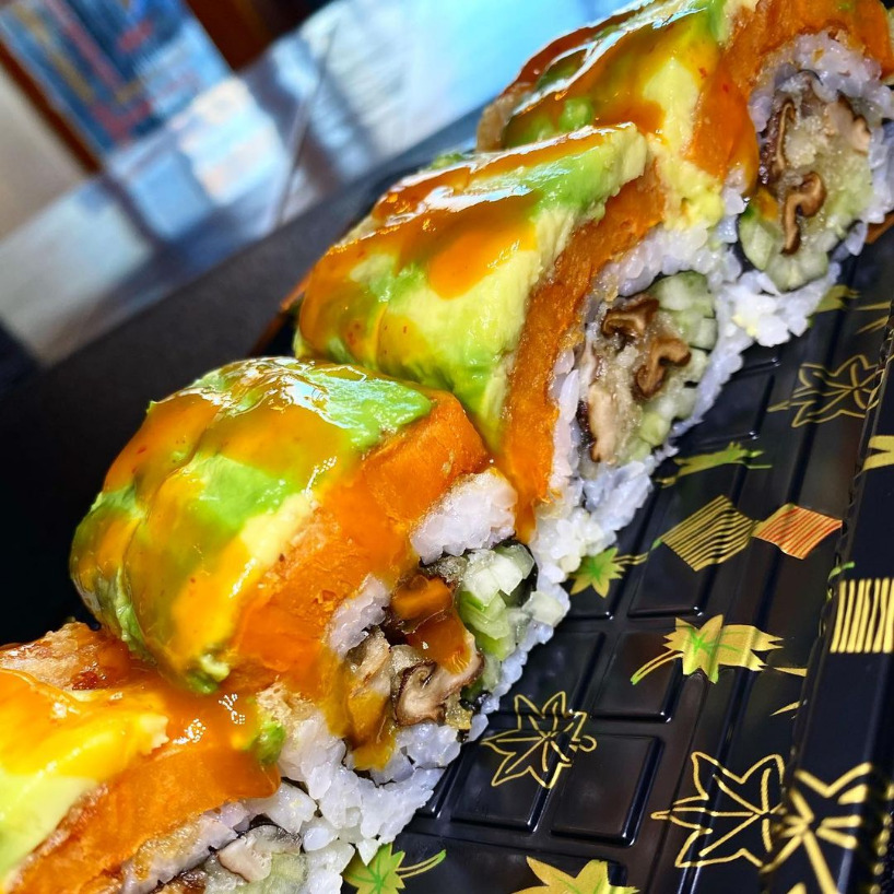 Order Veggie Delight Roll food online from Sushi sushi store, New York on bringmethat.com