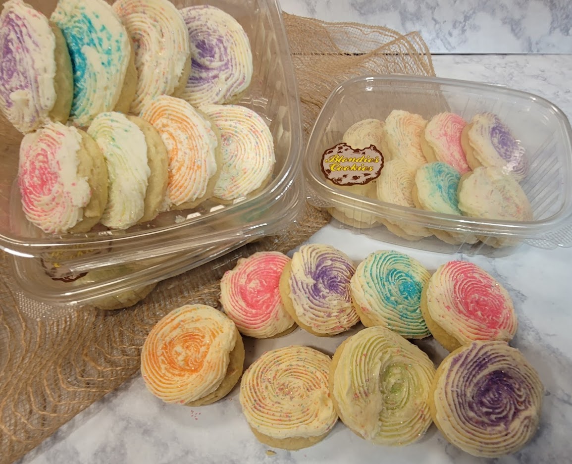 Order Petite Sprinkles Pack of 8 food online from Blondies Cookies store, Kokomo on bringmethat.com