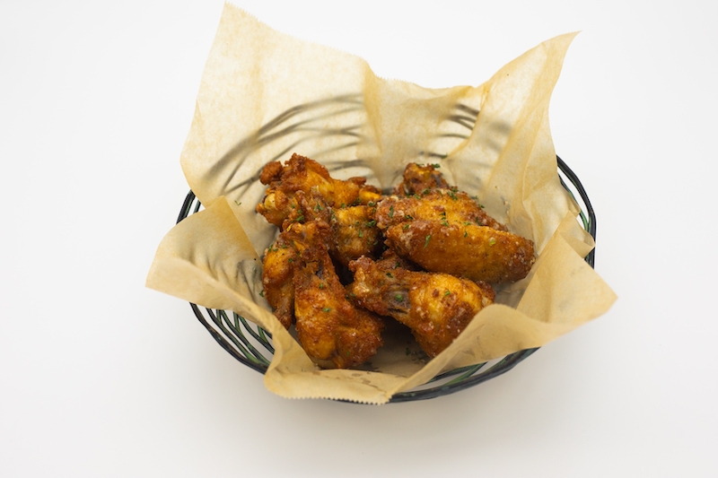 Order Garlic Chicken Wings food online from Sup Noodle Bar store, Irvine on bringmethat.com