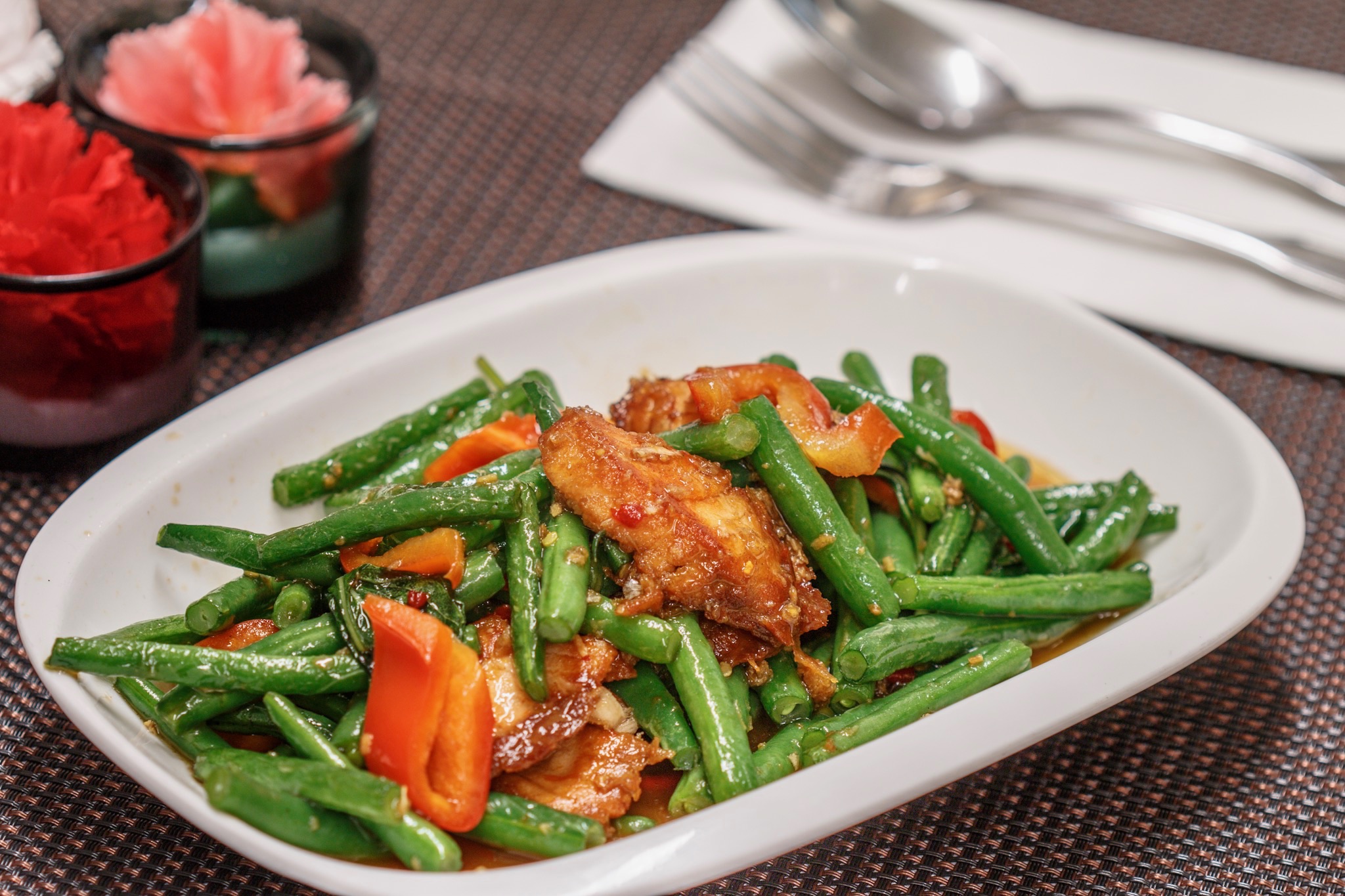 Order Spicy Salmon Green Bean food online from Up 2u Thai Eatery store, Alameda on bringmethat.com