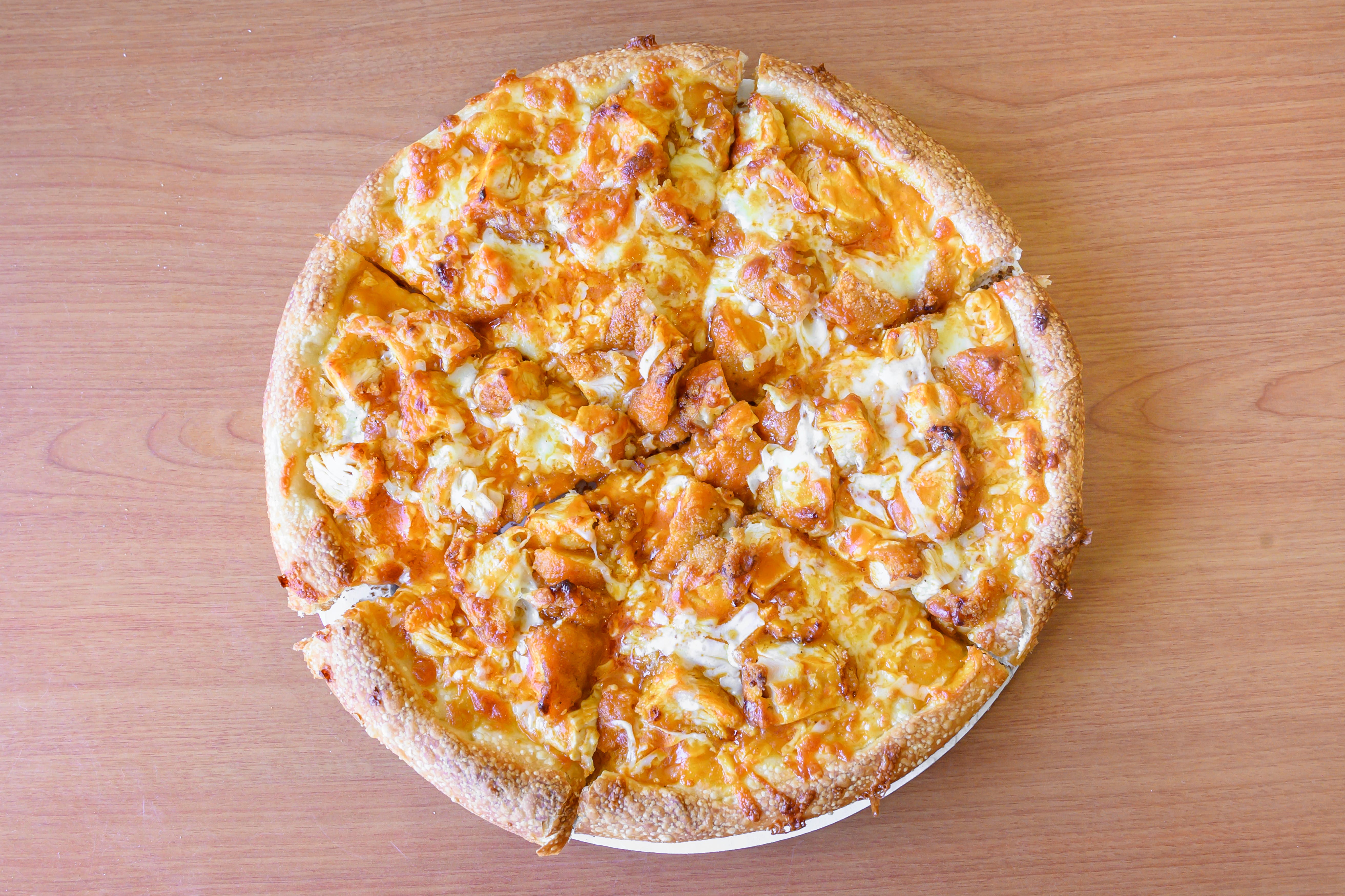 Order Buffalo Grilled Chicken Pizza - Small 10" food online from Steve Famous Roast Beef & More store, Haverhill on bringmethat.com