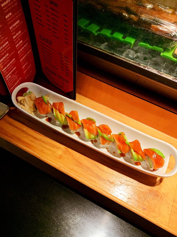 Order   Twister Roll food online from Sumo Japanese Steak House store, Edmond on bringmethat.com