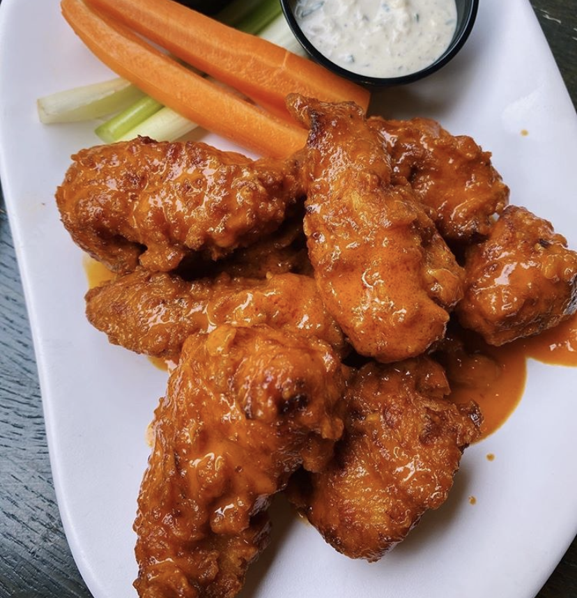 Order 6 Boneless Wings food online from Gaslight Bar & Grille store, Chicago on bringmethat.com