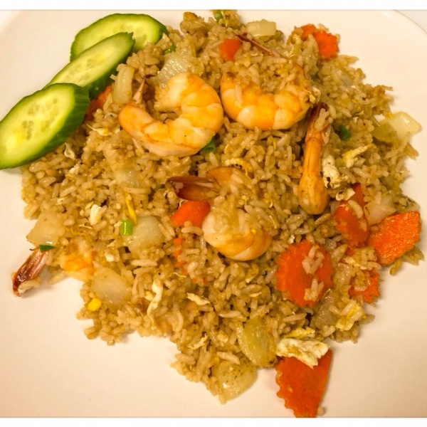 Order House Fried Rice food online from Ratee Thai store, Richmond on bringmethat.com
