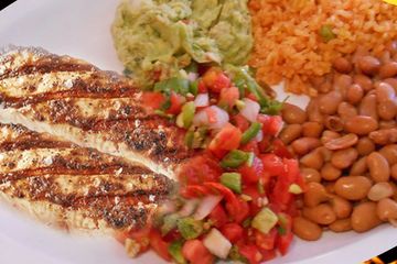 Order Grilled Fish Plate food online from Los 3 Pollos store, Compton on bringmethat.com