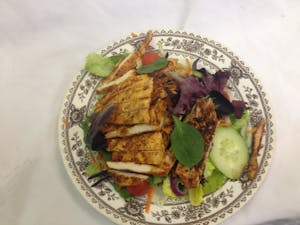 Order Garden Salad food online from Angelo's Pizza & Pasta store, Port Chester on bringmethat.com