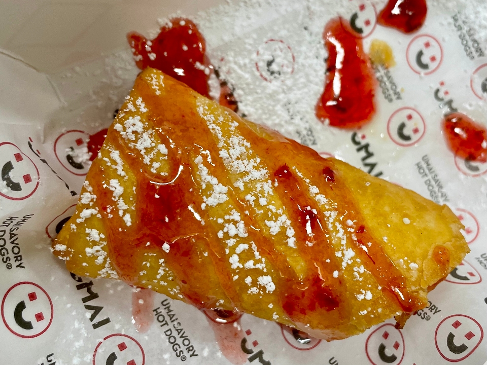 Order Cheesecake Eggroll food online from Umai Savory Hot Dogs store, San Francisco on bringmethat.com