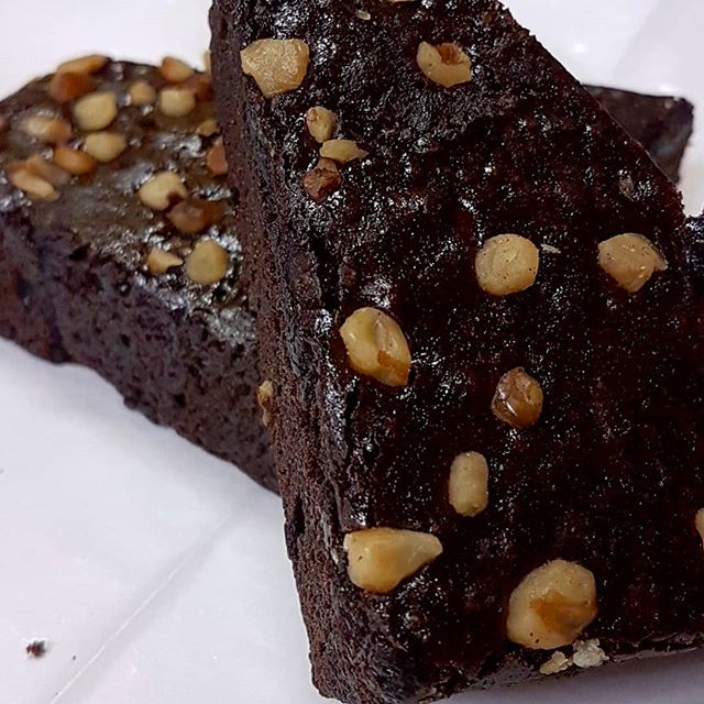 Order Gourmet Brownie food online from Cabot Street Pizza store, Beverly on bringmethat.com