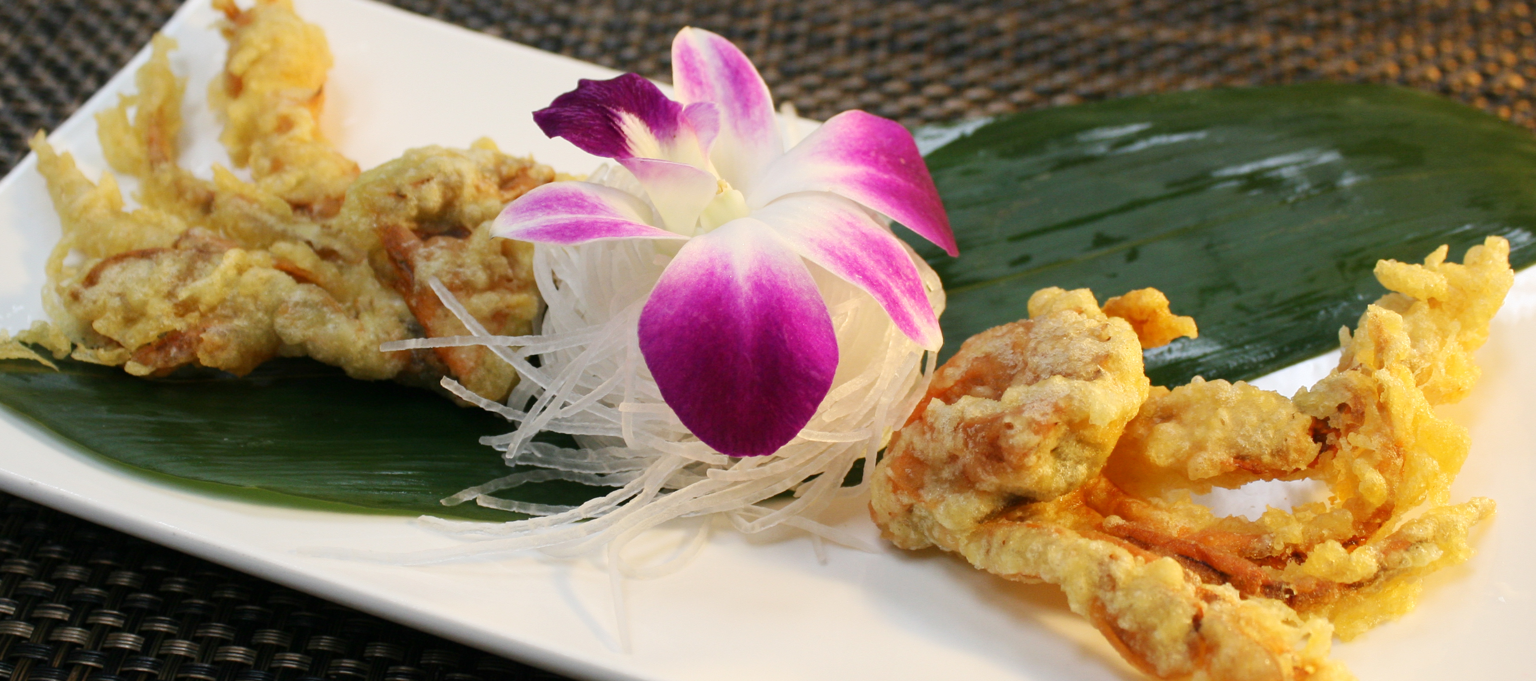 Order Soft Shell Crab Tempura food online from Oki Doki Roll & Sushi store, Brea on bringmethat.com