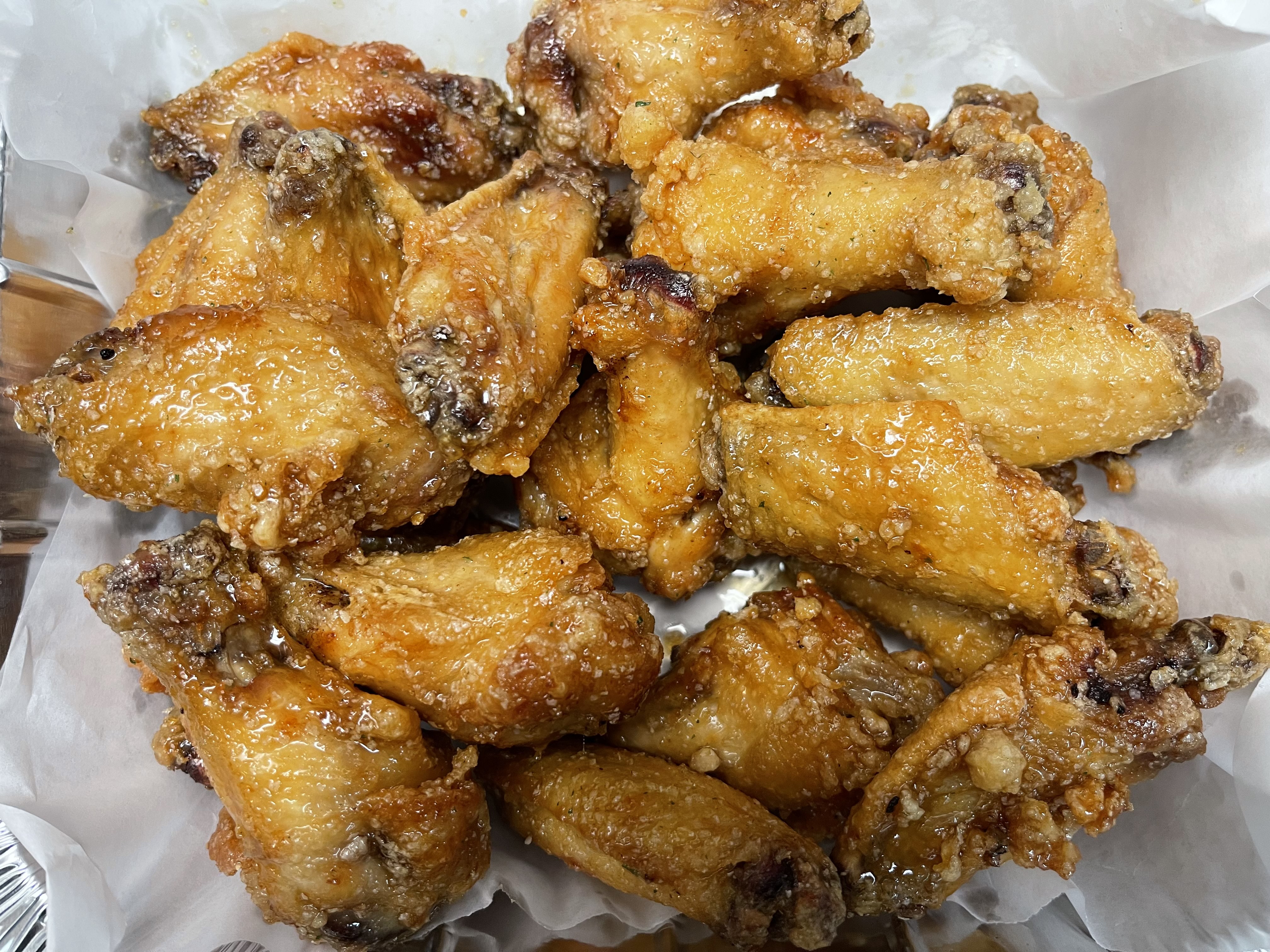 Order 20 pc Wings food online from Psuuing store, State College on bringmethat.com