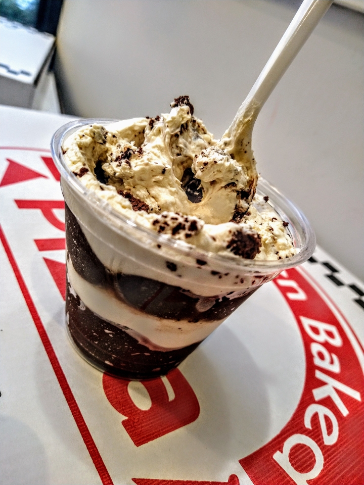 Order Chocolate Oreo Bomb food online from Hartsdale House Of Pizza store, Hartsdale on bringmethat.com