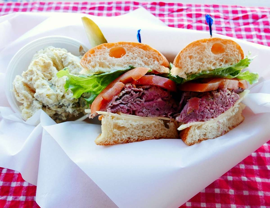 Order Roast Beef Sandwich food online from Bigb Barbecue store, Fullerton on bringmethat.com