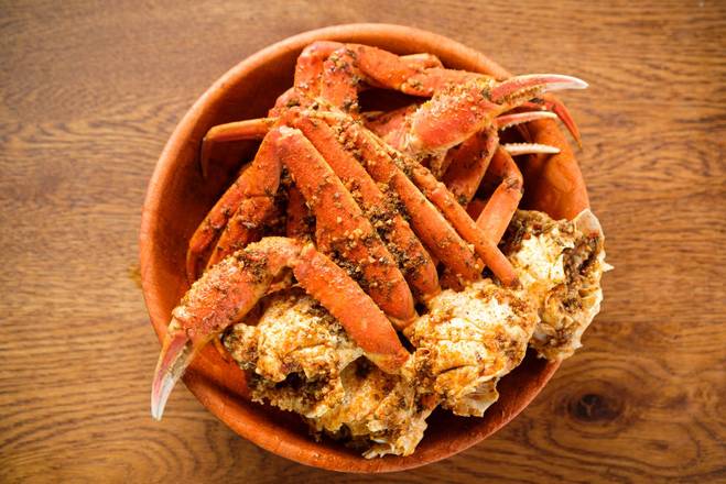 Order Snow Crab Legs food online from Chickie & Pete store, Atlantic City on bringmethat.com