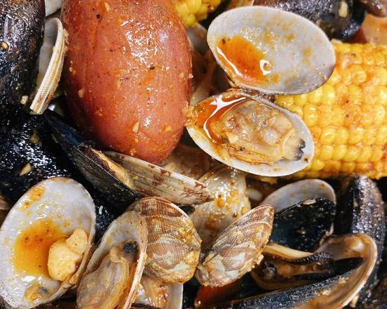 Order (E). Clams & Black Mussels food online from Matthews Crab House store, Matthews on bringmethat.com