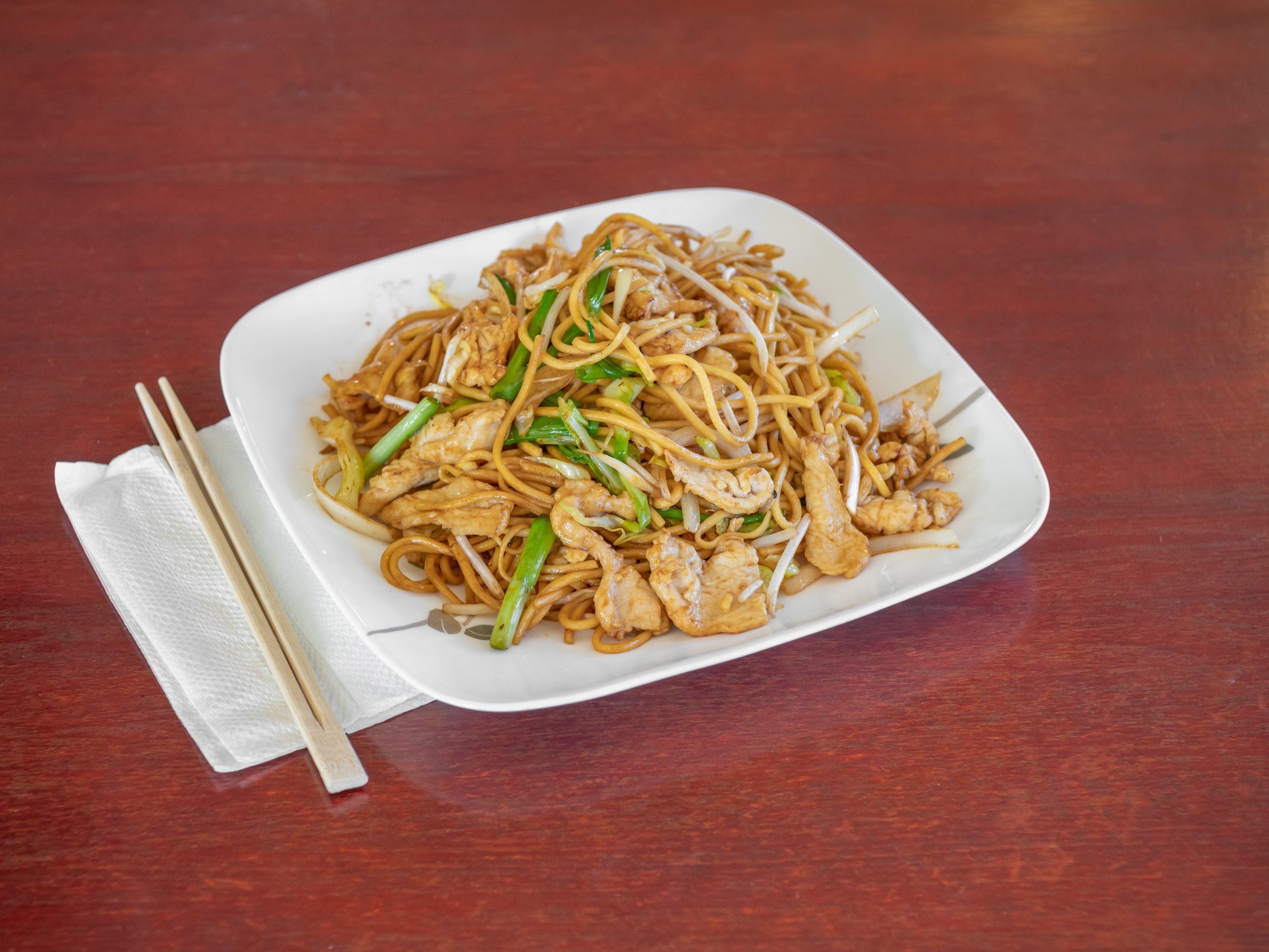 Order LM4. Chicken Lo Mein food online from Gold Chef store, Chandler on bringmethat.com