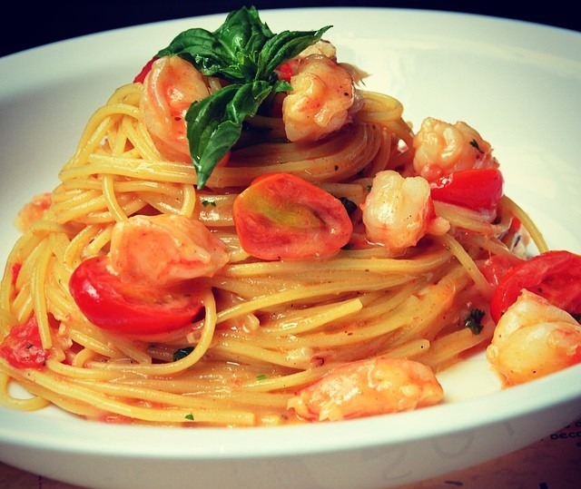 Order Creamy Seafood Spaghetti food online from Pats Select Pizza | Grill store, Smyrna on bringmethat.com