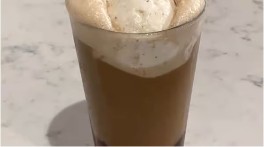 Order Root Beer Float food online from MidiCi The Neapolitan Pizza Company store, Monterey on bringmethat.com