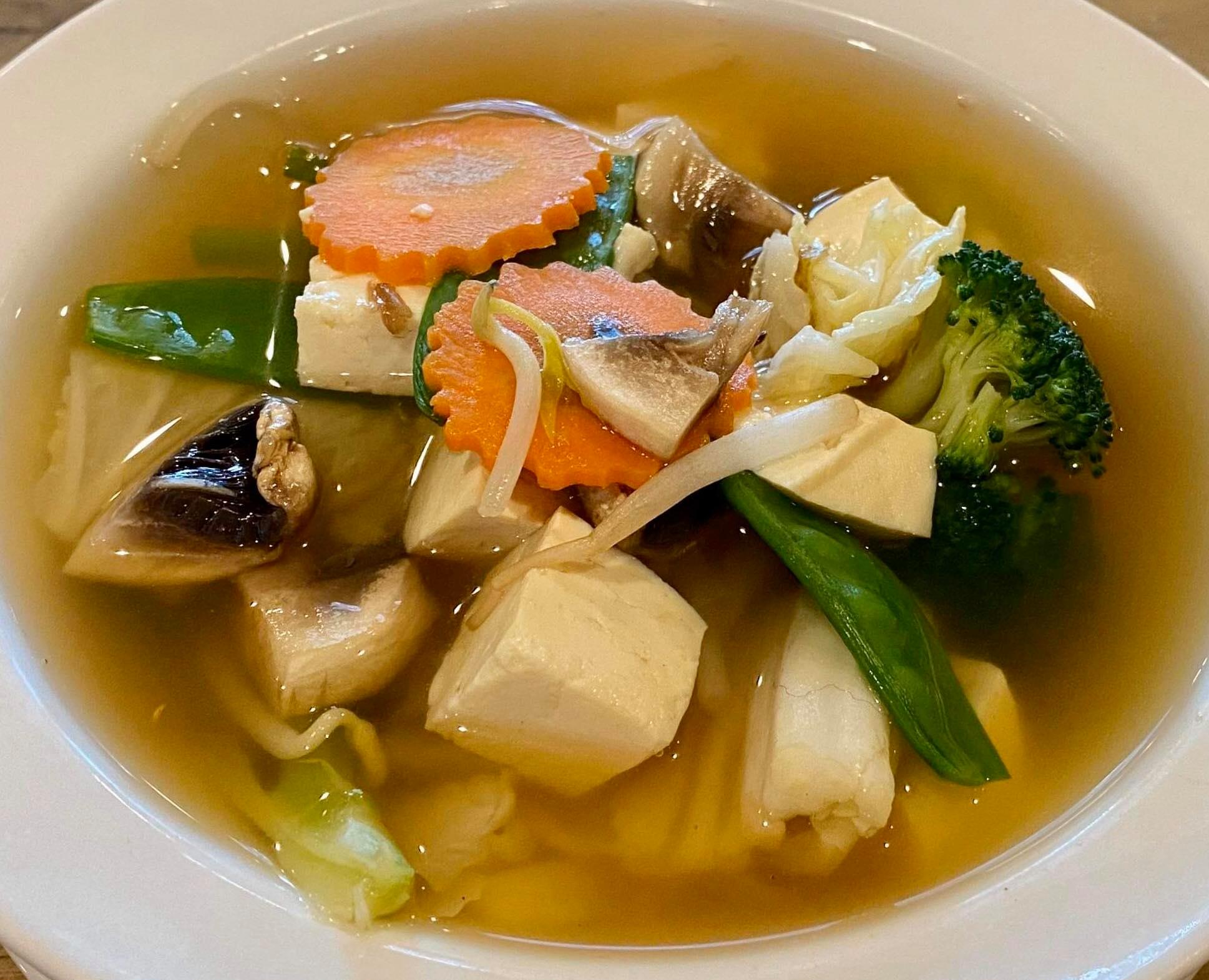 Order S3. Vegetable Soup Lunch food online from Boba Tea Cafe store, Niagara Falls on bringmethat.com