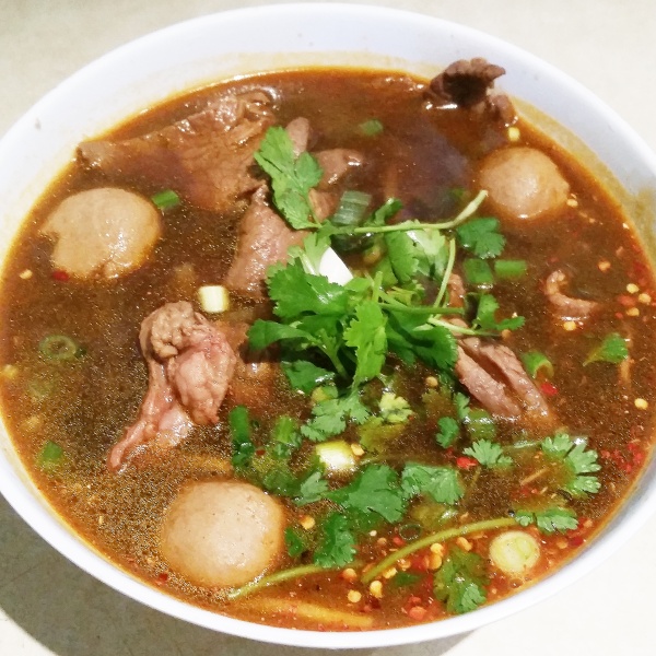 Order A. Rincome Noodle Soup with Beef Ball and Beef food online from Rincome store, Northridge on bringmethat.com