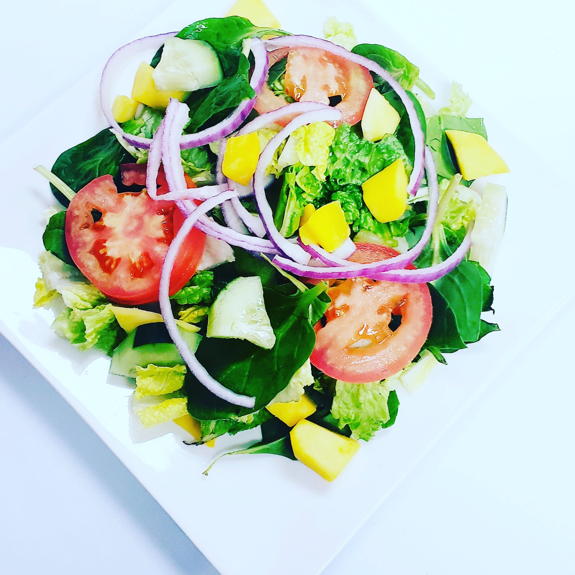 Order Garden Salad - Salad food online from J-Joe Berrylicious store, White Plains on bringmethat.com
