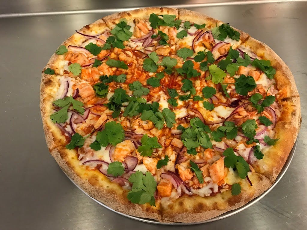 Order Buffalo New York Chicken Pizza - 14'' (Feeds 2-3 People) food online from New York New York Giant Pizza store, Poway on bringmethat.com