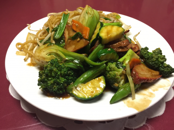 Order 100. BBQ Pork with Vegetables food online from Golden Kim Tar store, San Francisco on bringmethat.com
