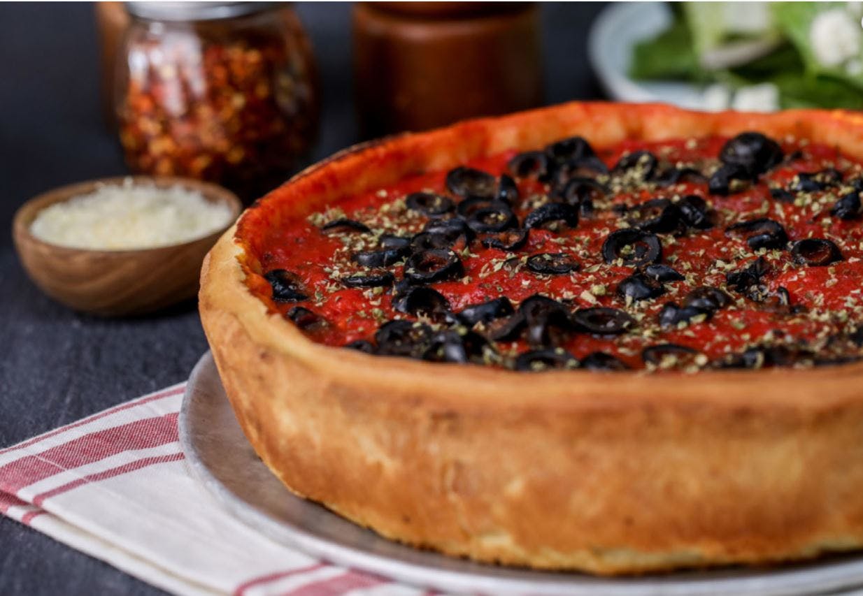 Order Deep Dish Favorite Pizza - 10'' food online from Patxi's Chicago Pizza store, San Francisco on bringmethat.com
