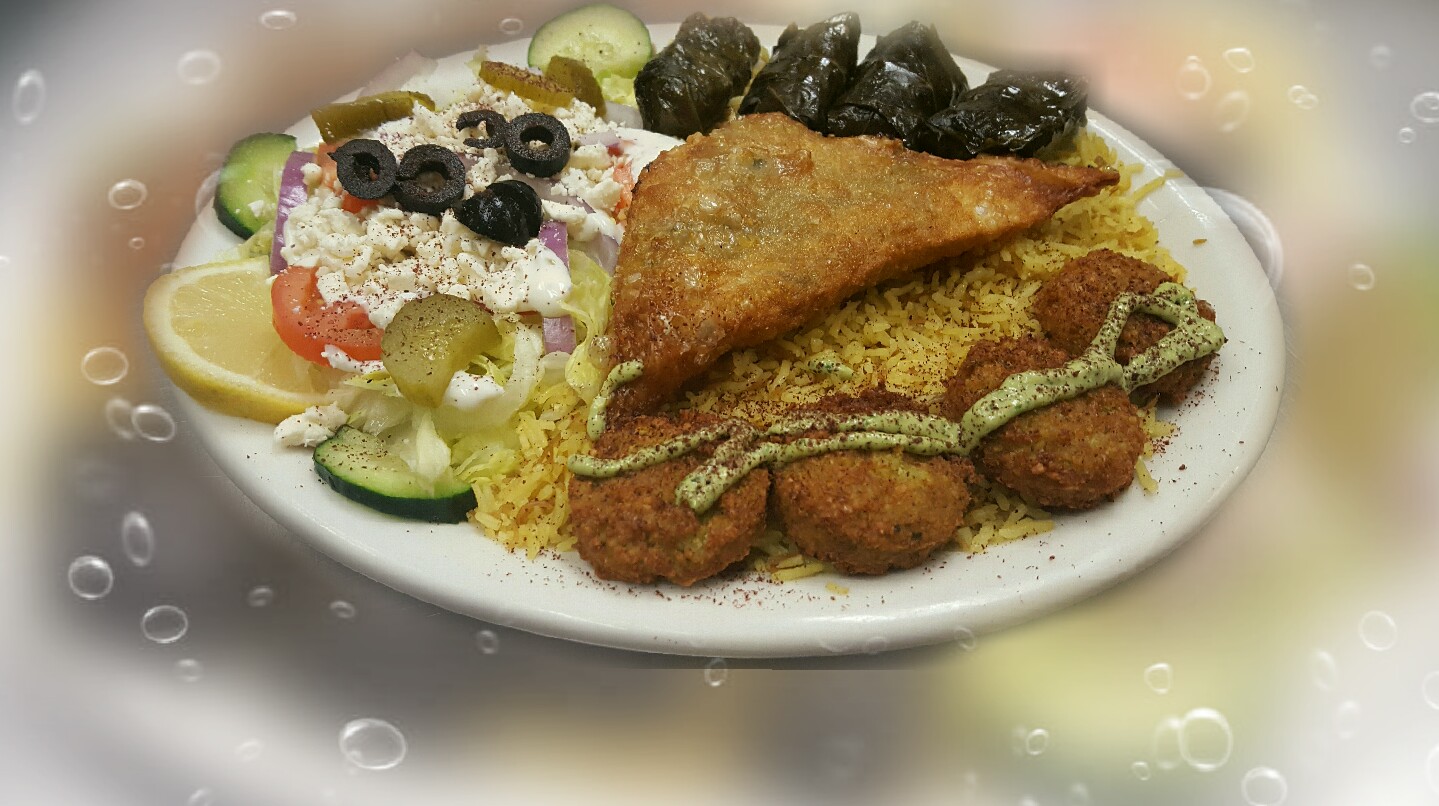 Order Veggi Plate food online from Gyro Cafe store, Everett on bringmethat.com