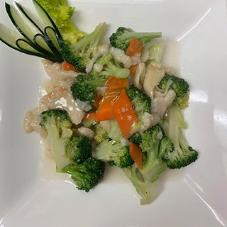 Order Chicken with Broccoli food online from Asian House store, Chesterfield on bringmethat.com